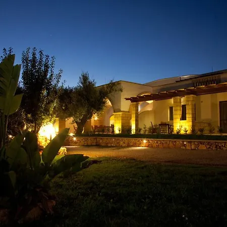Amaranto Alloggio per agriturismo Marina Di Pescoluse
